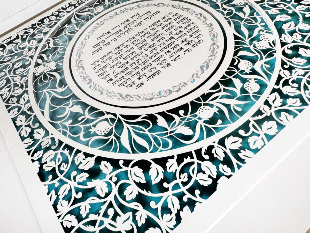 unique design of candle light blessing detail