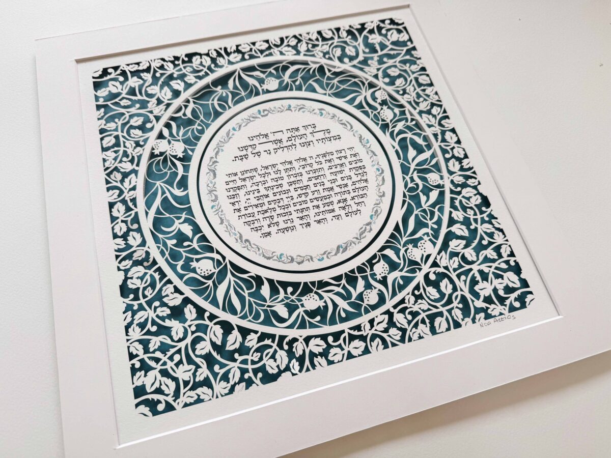 unique design of candle light blessing detail