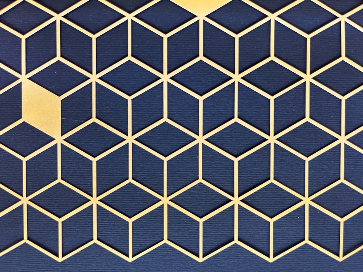 Honey Comb gold Ketubah modern design detail